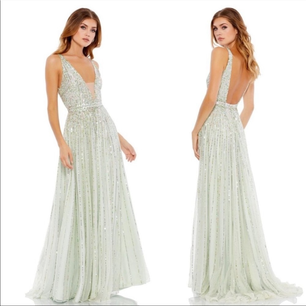 Size 6 Max Duggal dress